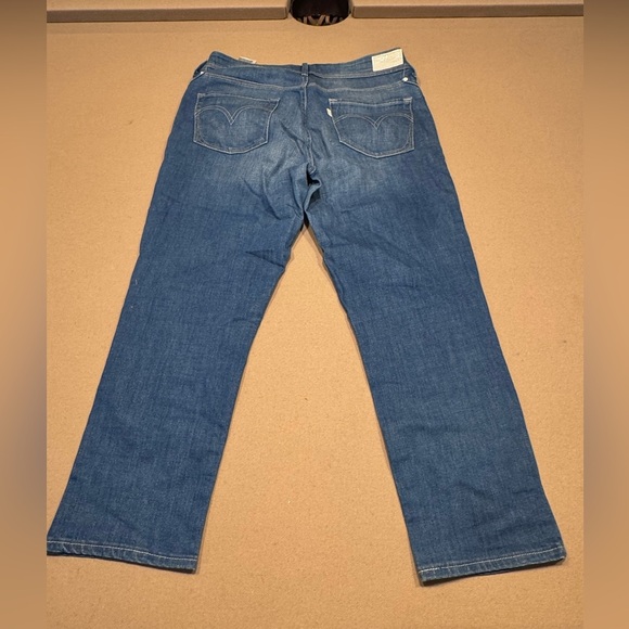 Levi's White Label mid rise straight crop jeans - Picture 2 of 9